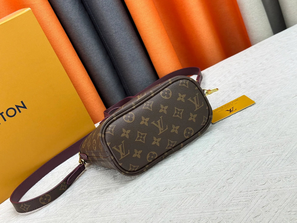 Classic double-sided handbag