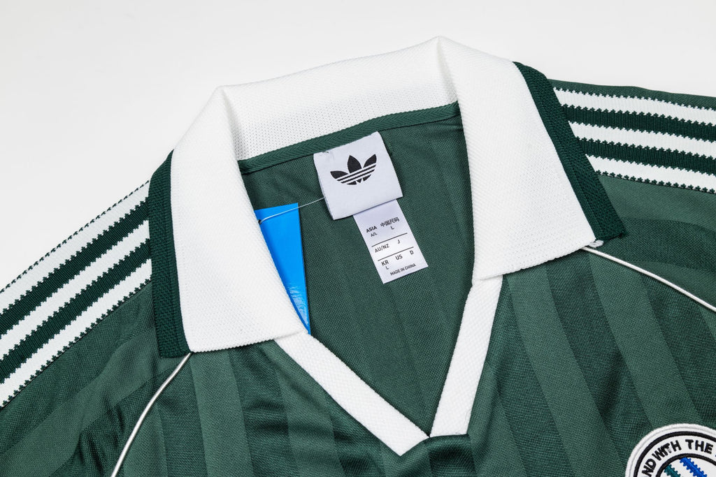 Collar short sleeved shirt
