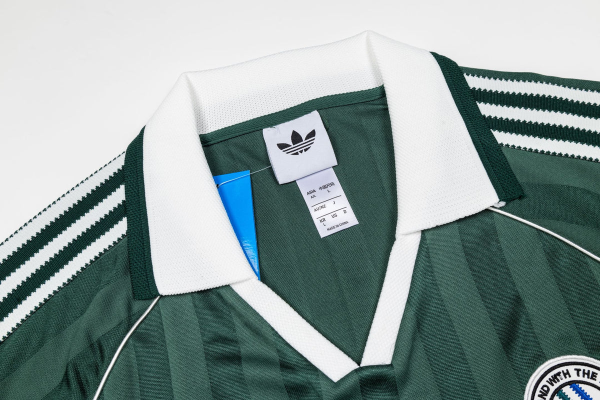 Collar short sleeved shirt