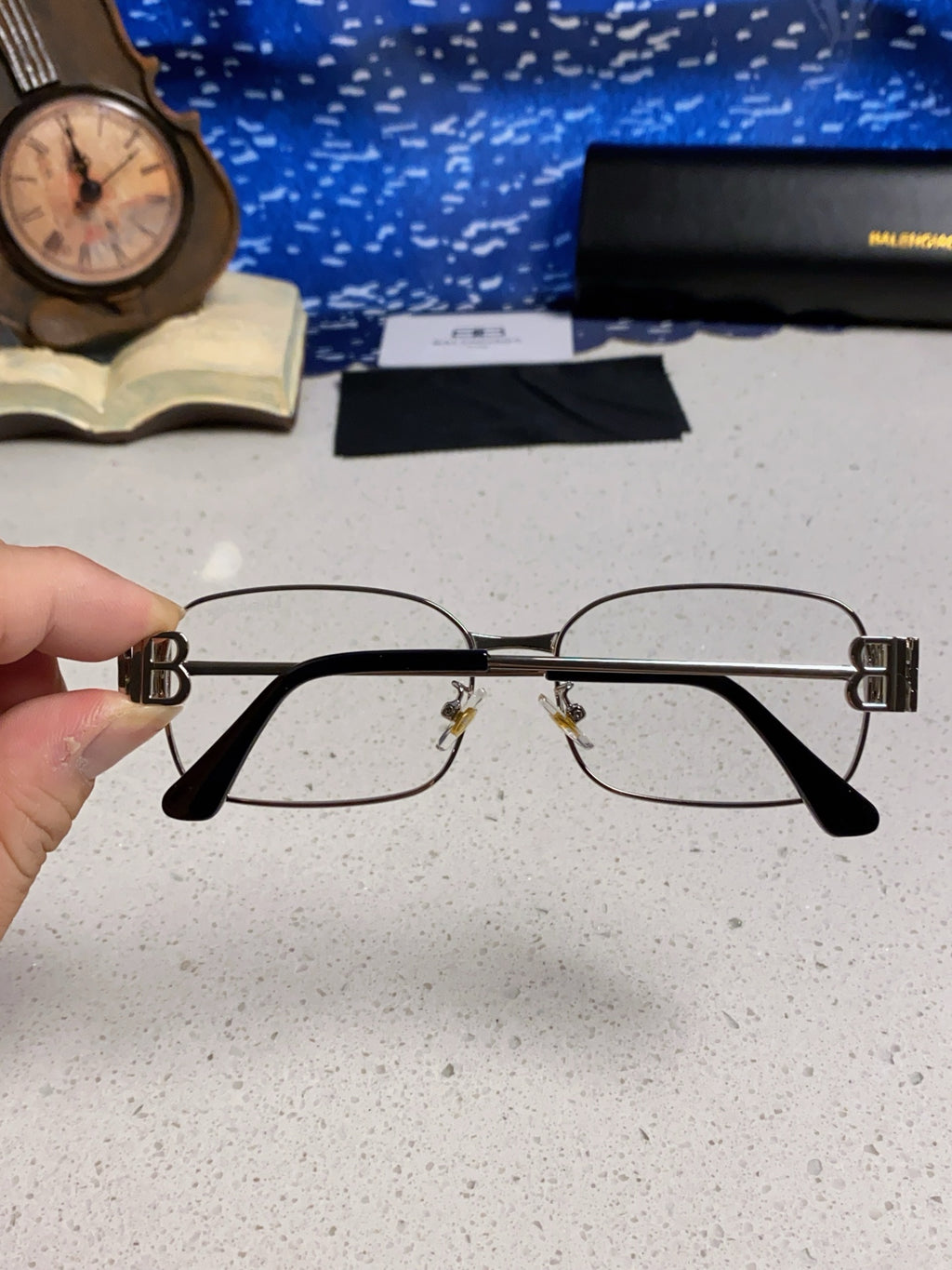 New metal retro box, refined gold wire rectangular gold and silver frame for men and women, can be paired with myopia glasses trend