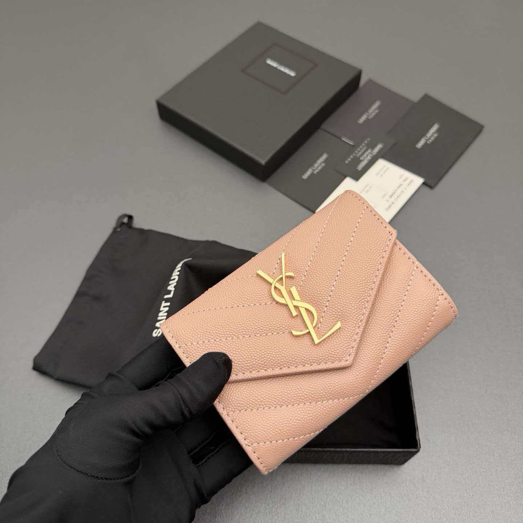 Short grain embossed leather envelope wallet \ nFlip wallet