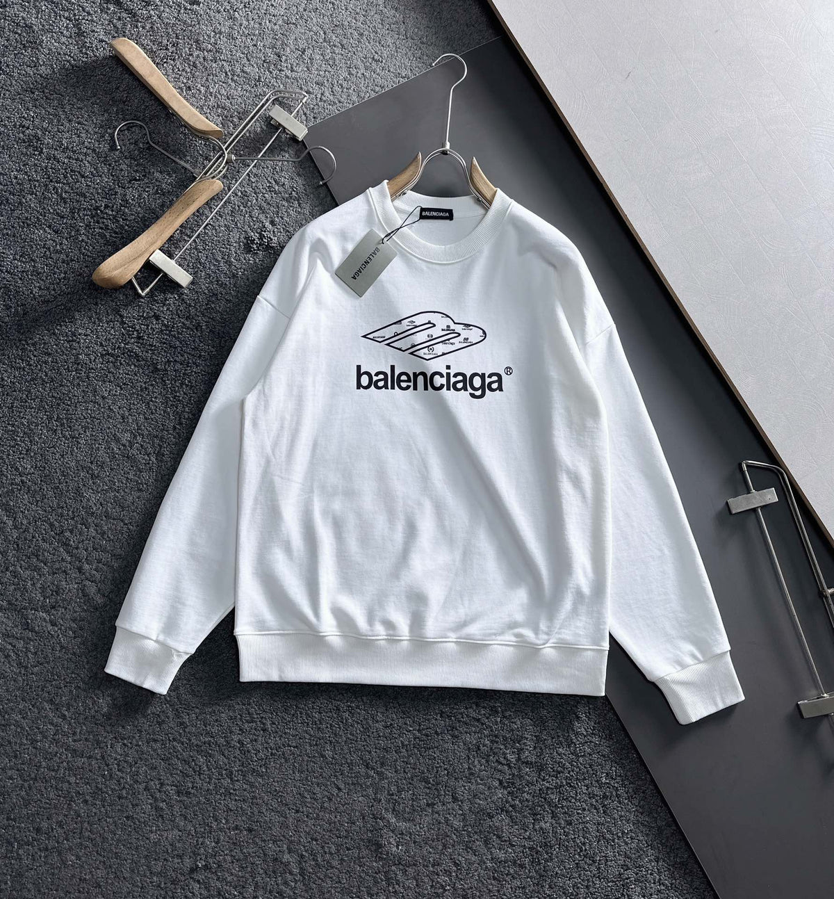 New printed pullover round neck hoodie