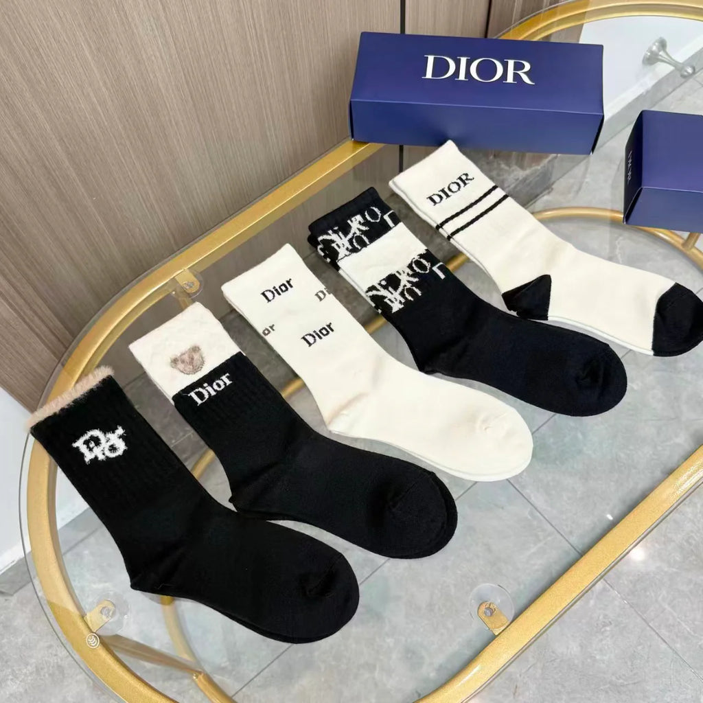 New cashmere socks