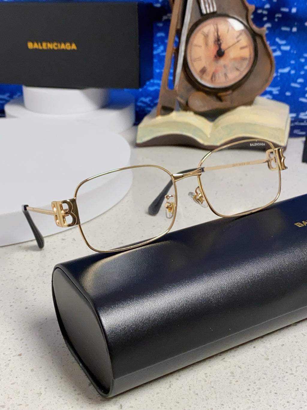 New metal retro box, refined gold wire rectangular gold and silver frame for men and women, can be paired with myopia glasses trend