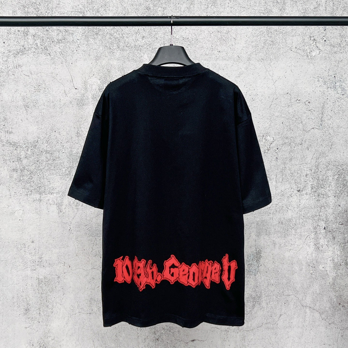 Wear out finished clothing, spray printed short sleeved T-shirt