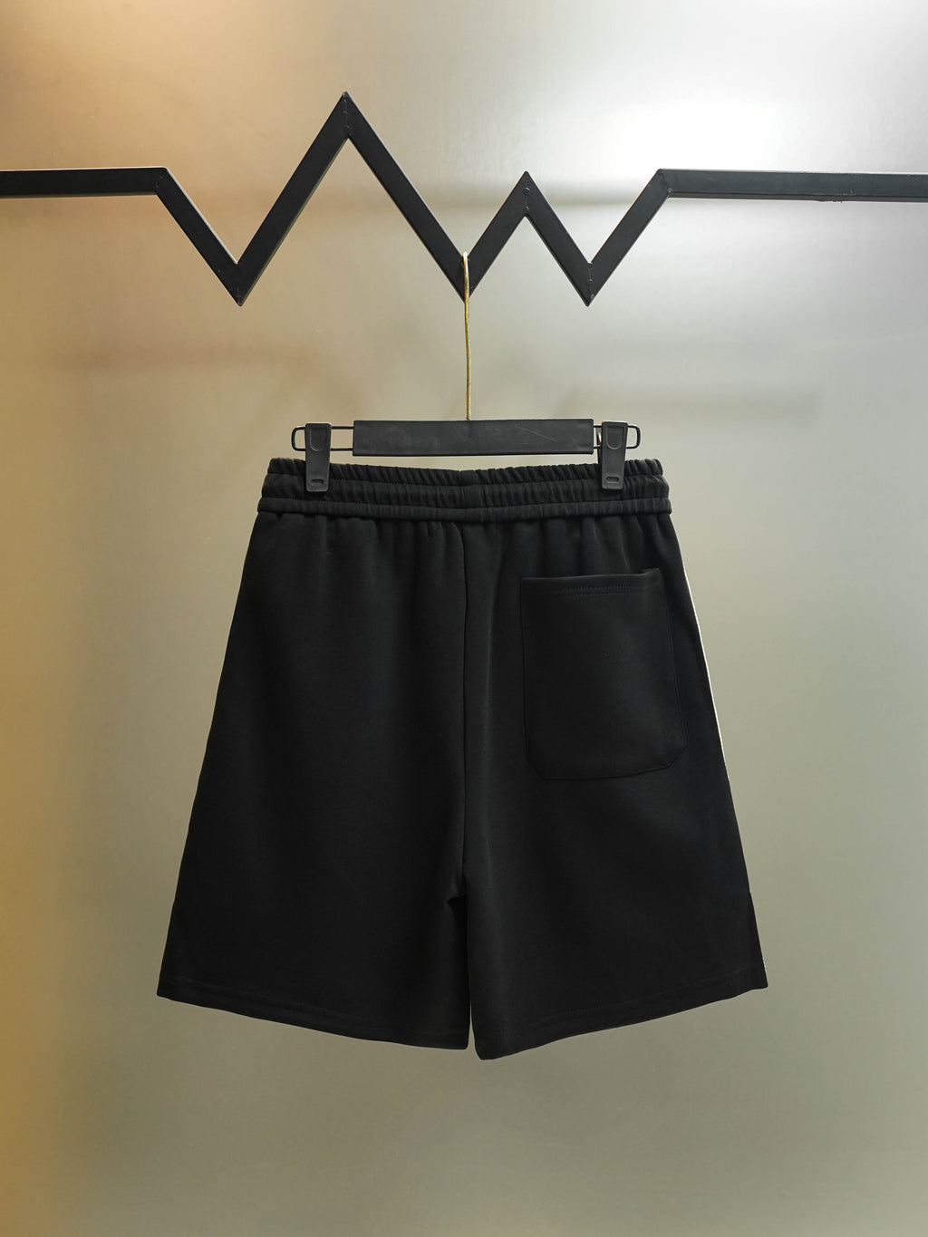 New side woven embroidered shorts