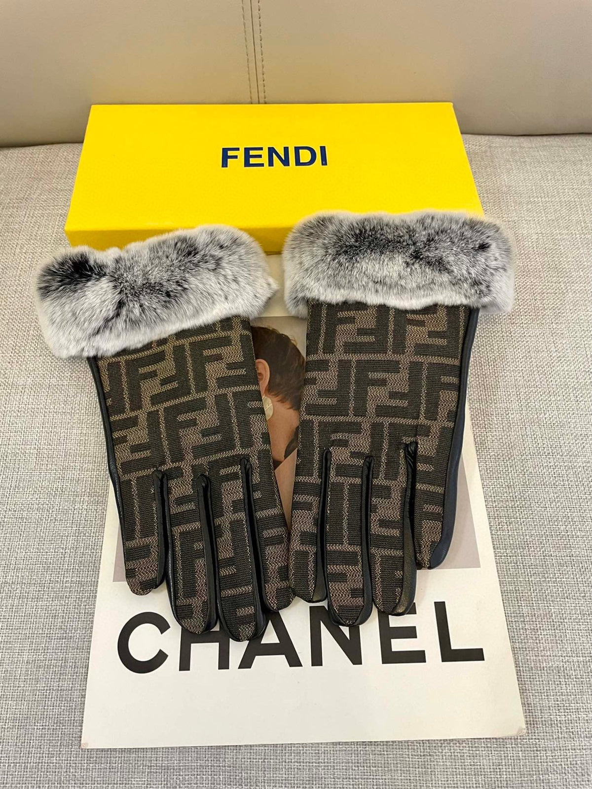 New fabric with leather gloves