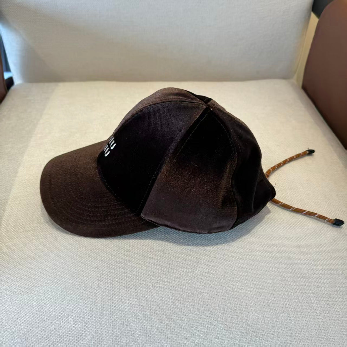 Hot selling embroidered baseball cap