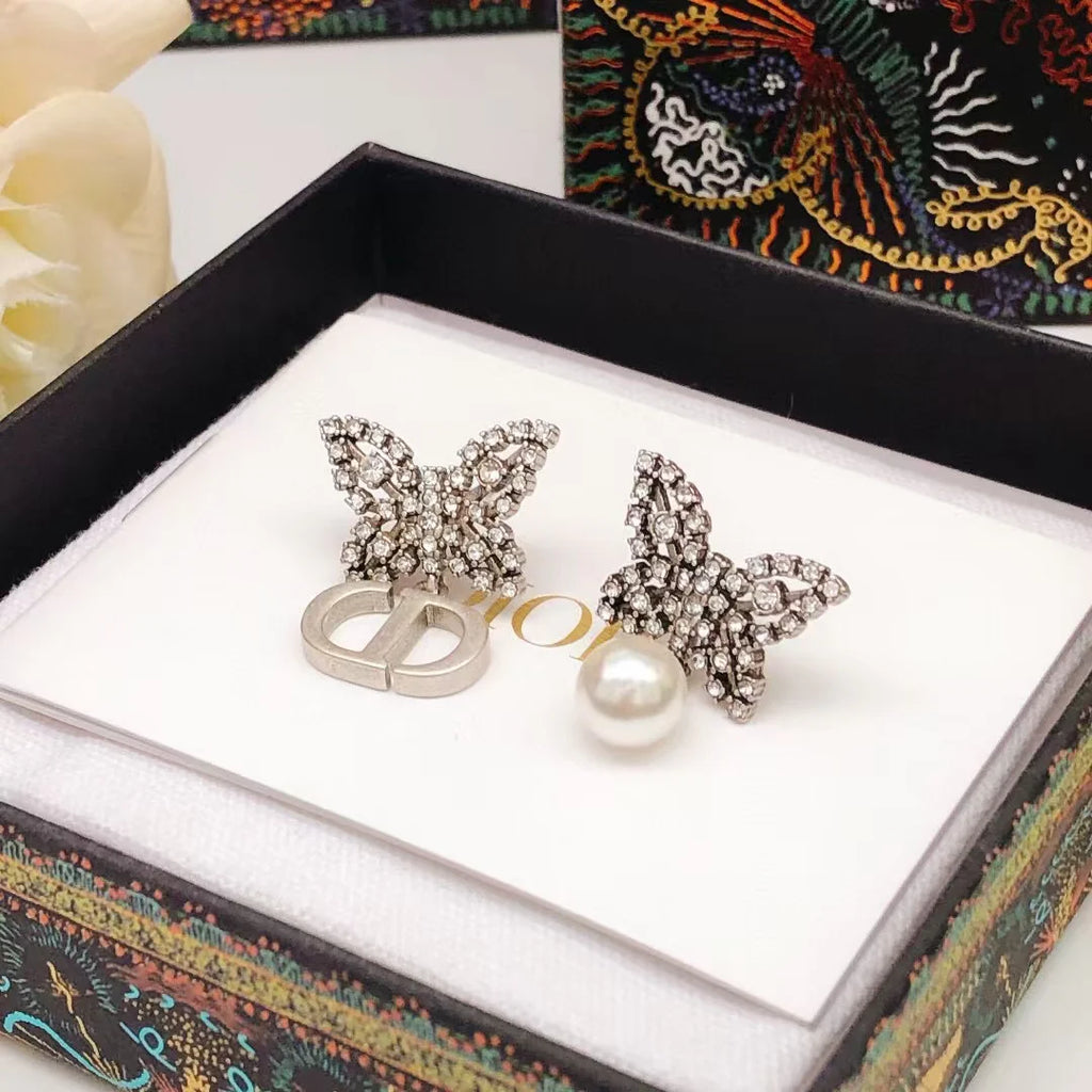 butterfly 🦋 ear stud