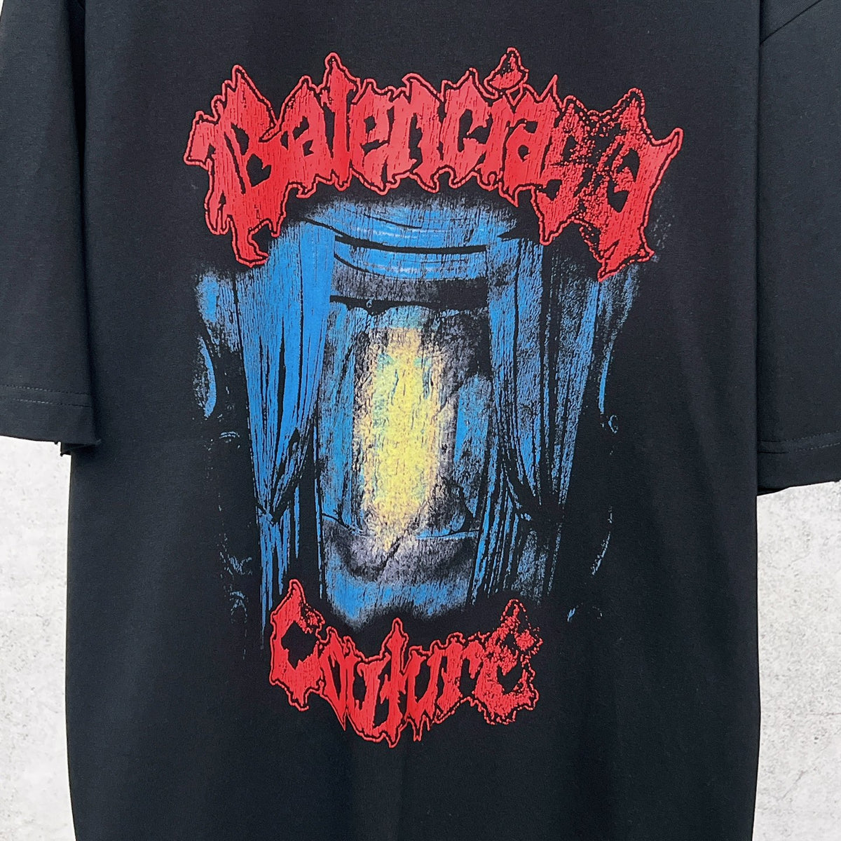 Wear out finished clothing, spray printed short sleeved T-shirt