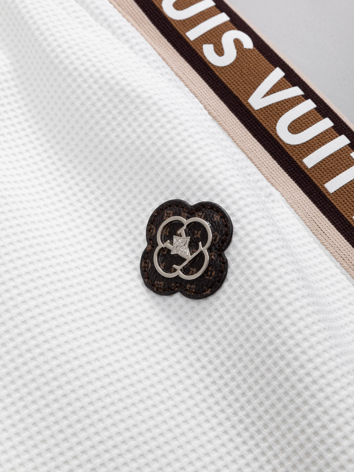 Knitted embroidery logo shorts