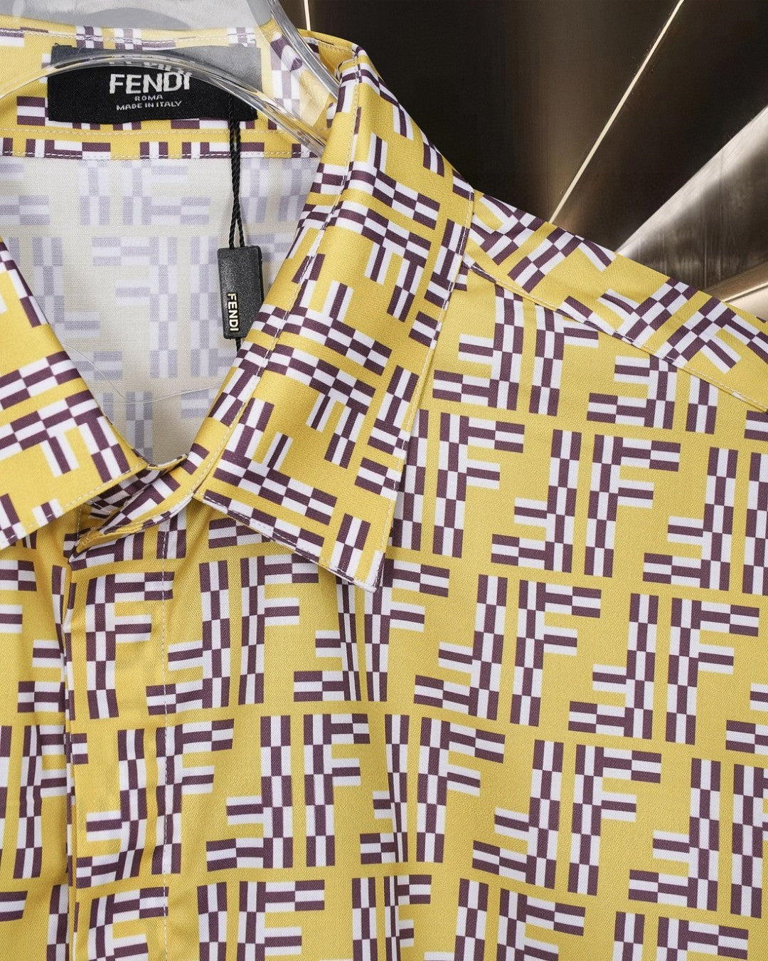 Classic digital logo printed short sleeved shirt