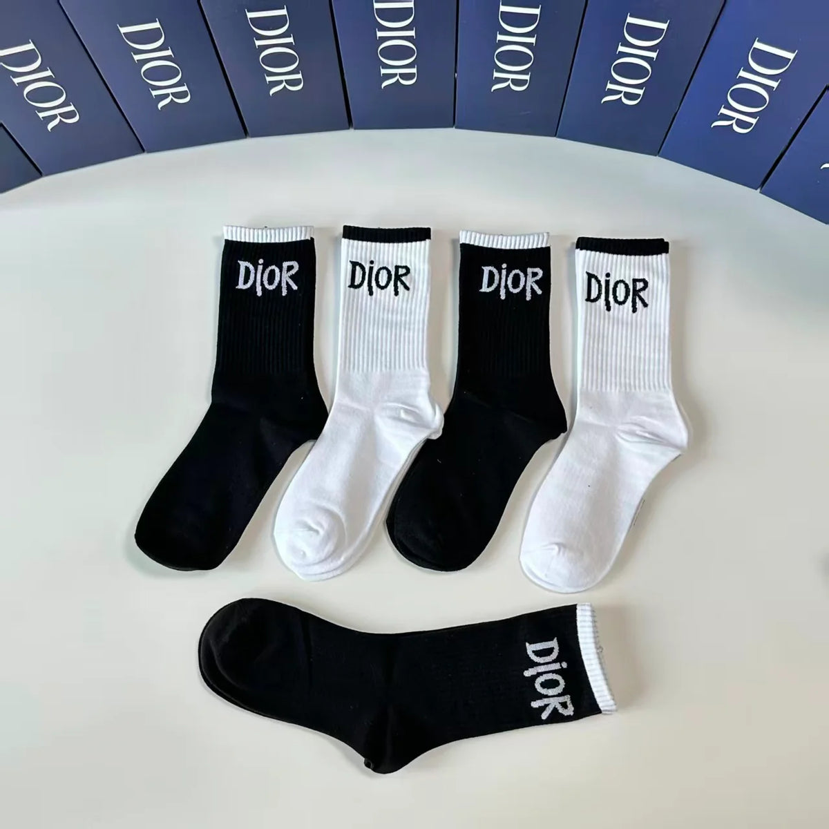 New medium to long socks