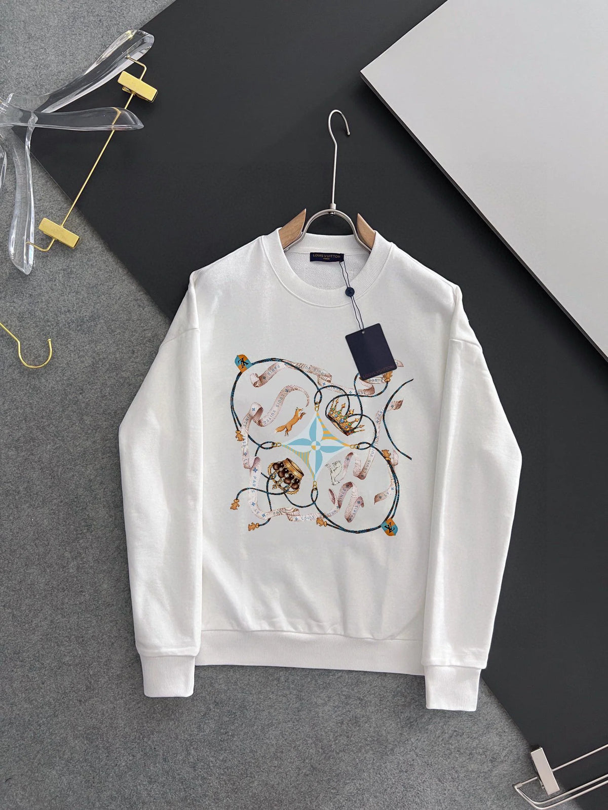 New printed pullover round neck hoodie