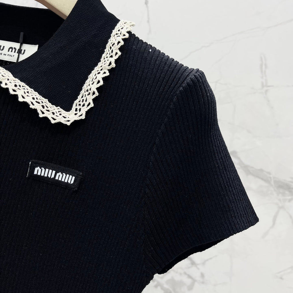 Sweet Color-Block Peter Pan Collar Knit Top