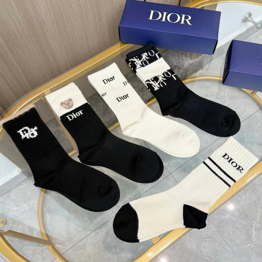 New cashmere socks