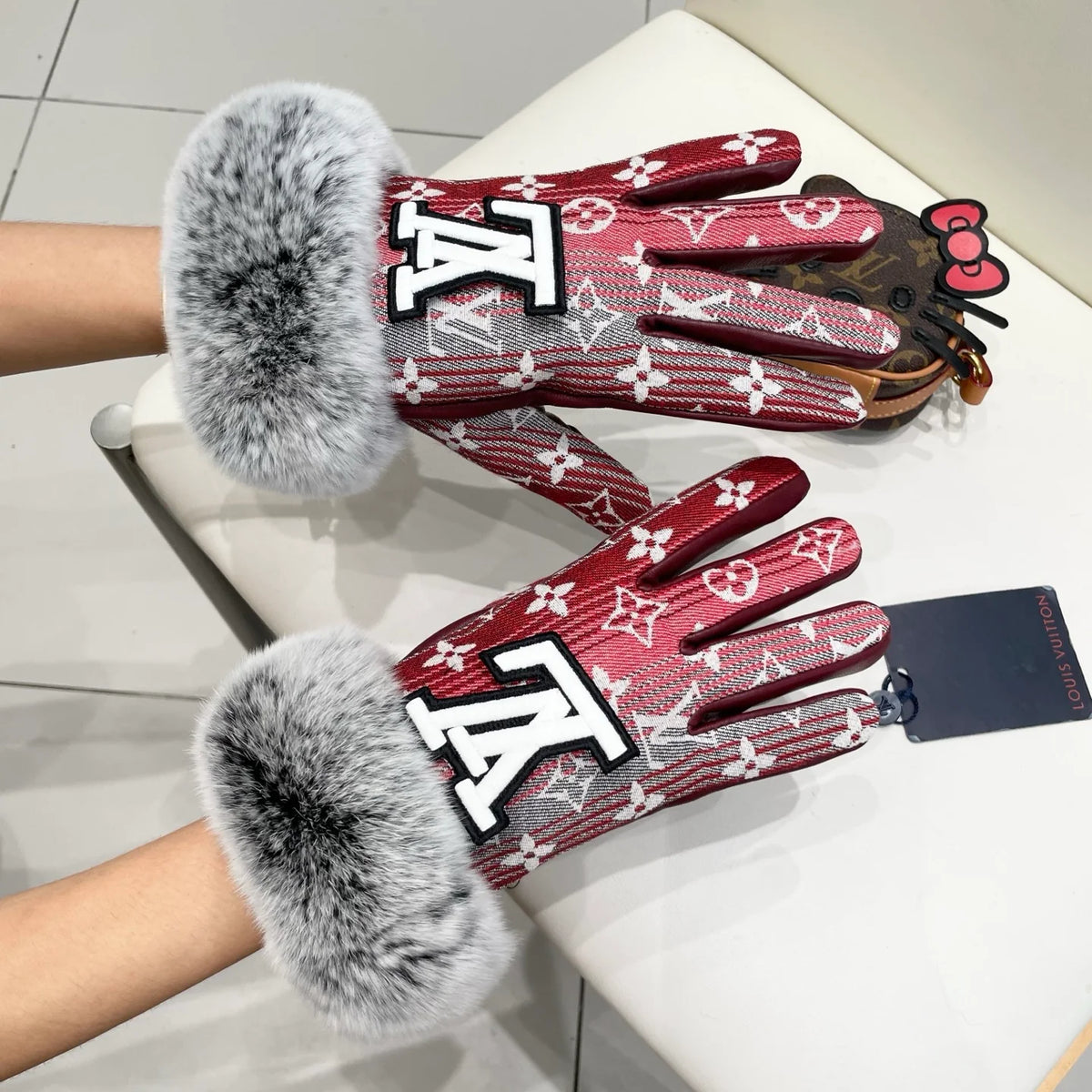 Gradient Lazy Rabbit Hair New Product Cloth with Leather Gloves