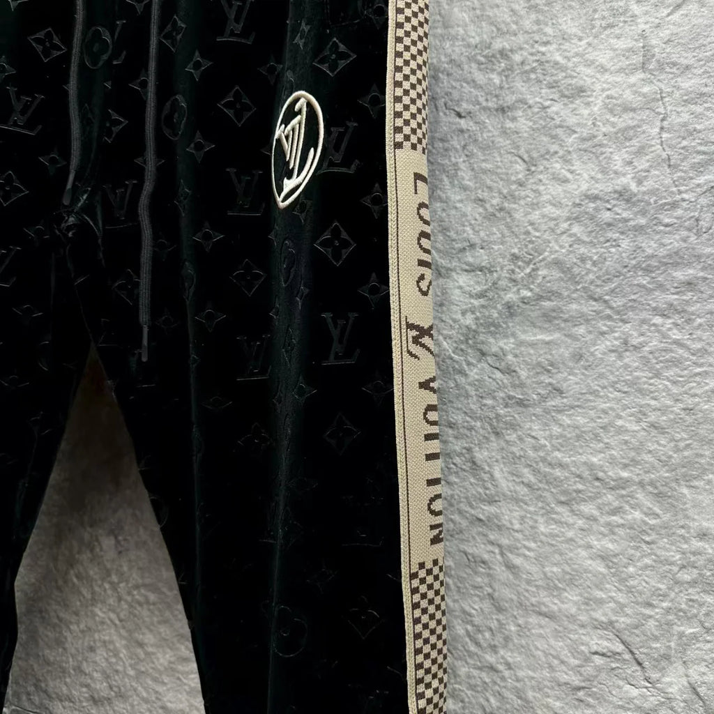 New Embroidered Full Print Set