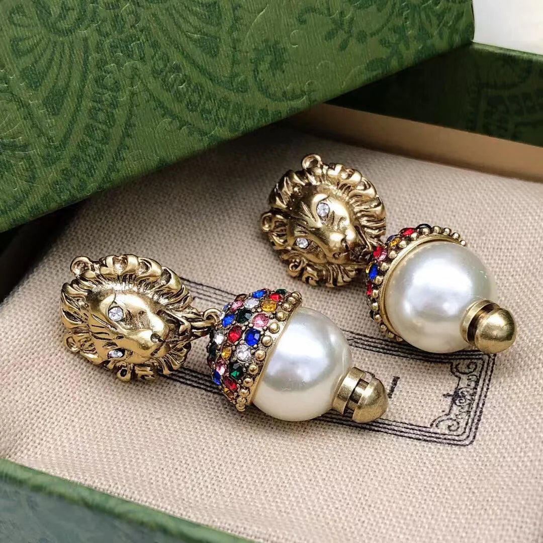 New Lion colored Diamond Earstuds