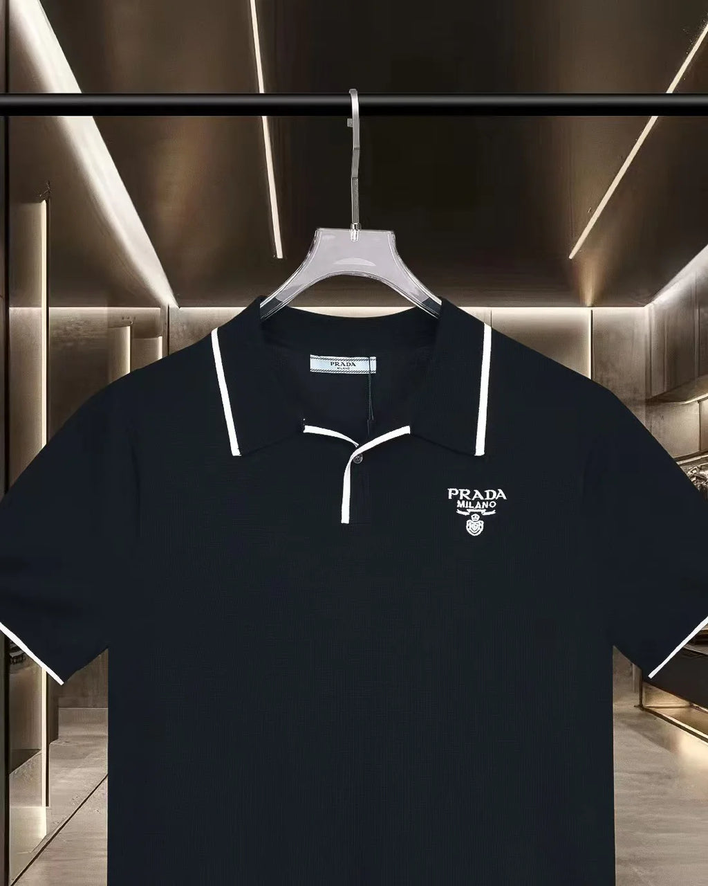 New embroidered knitted short sleeved polo shirt