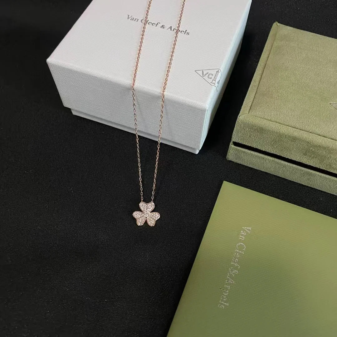 New flower necklace