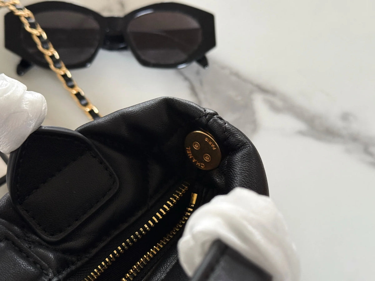 Bow handle chain sheepskin bag