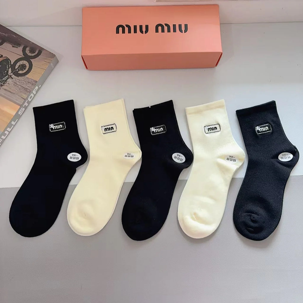 New Embroidered Socks