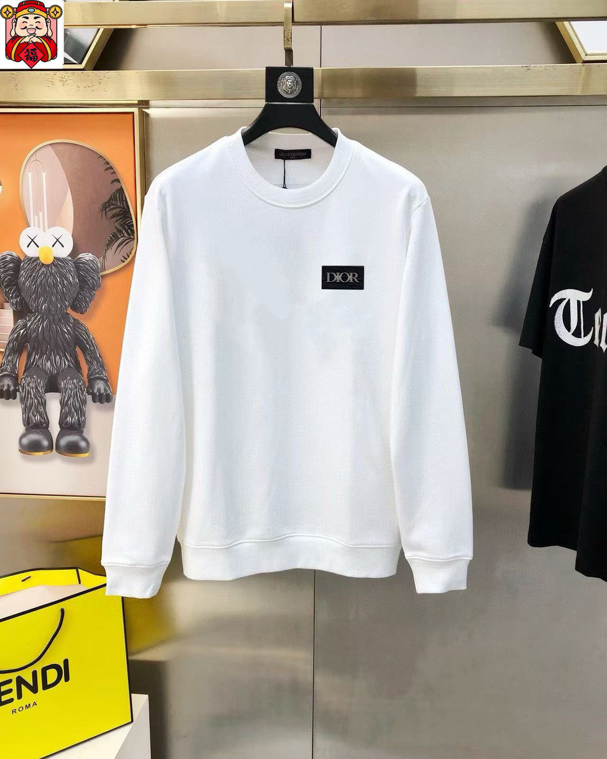Latest long sleeved round neck sweatshirt 11