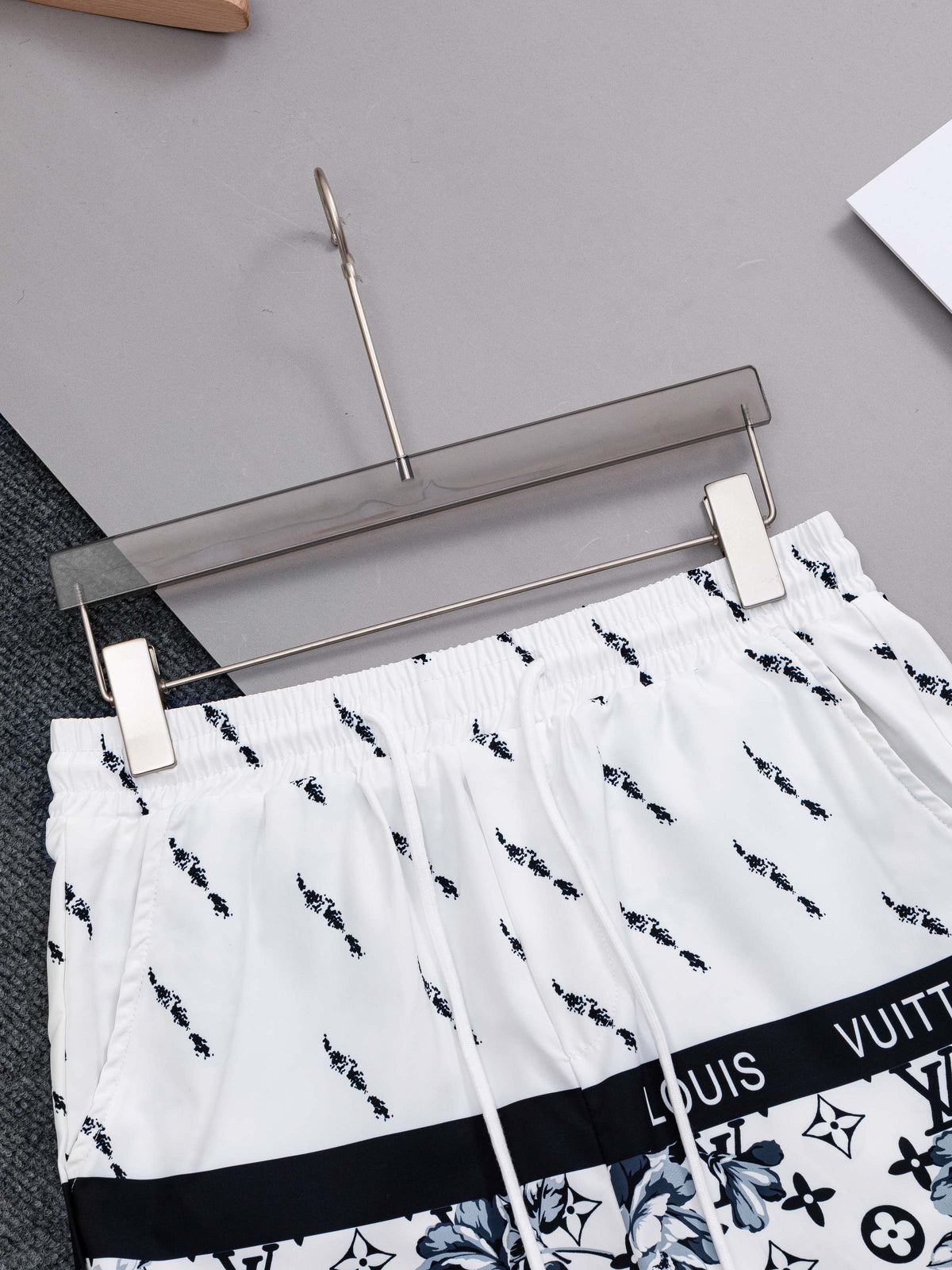 Straight striped spliced beach shorts