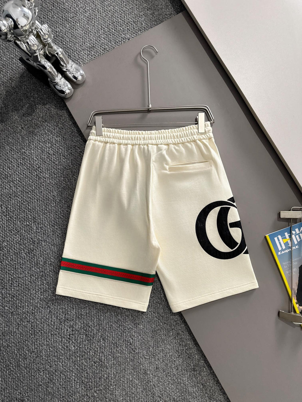 Classic woven ribbon splicing leather casual shorts