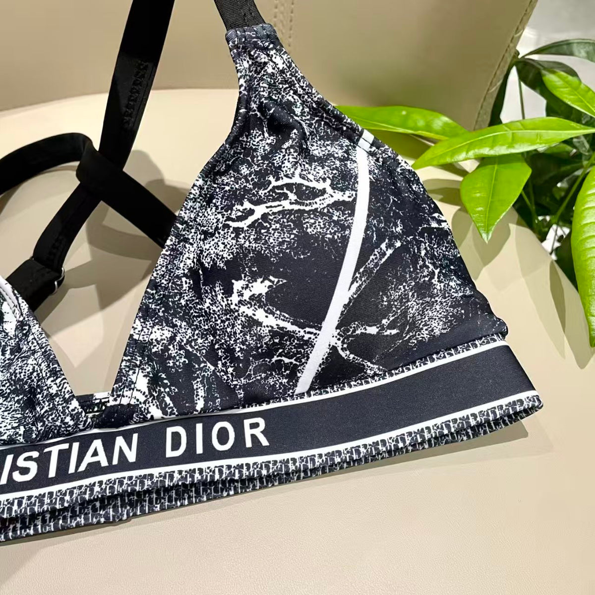New sports swimsuit