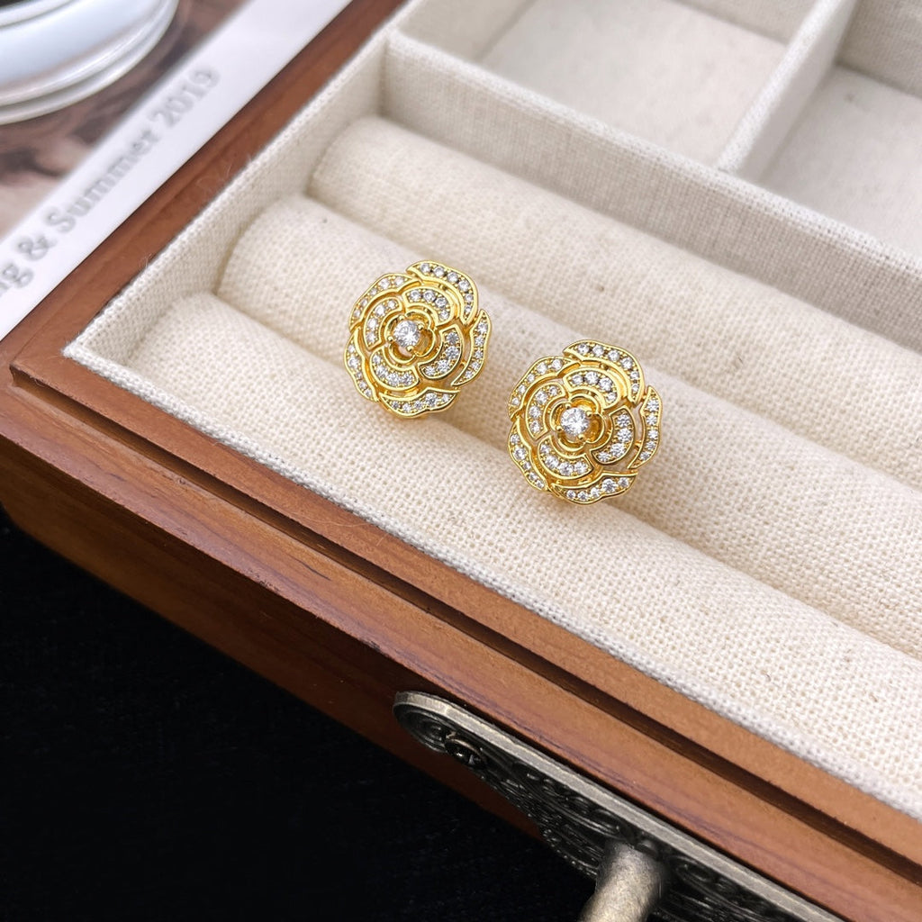 BOUTON DIAMOND STUD EARRINGS