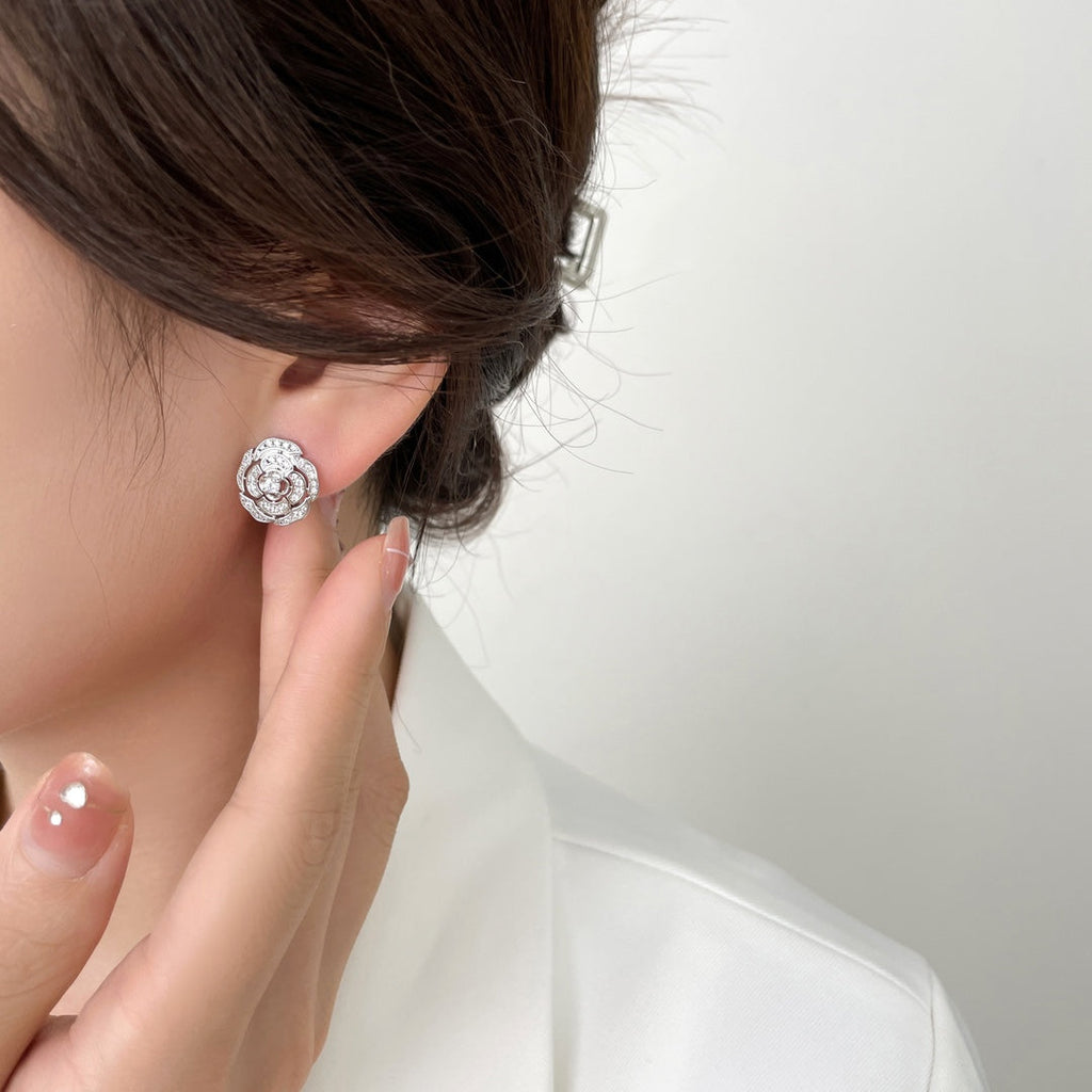 BOUTON DIAMOND STUD EARRINGS