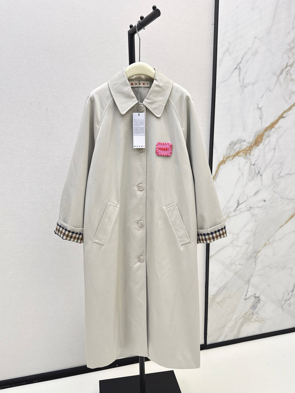 25fw Medium to long windbreaker