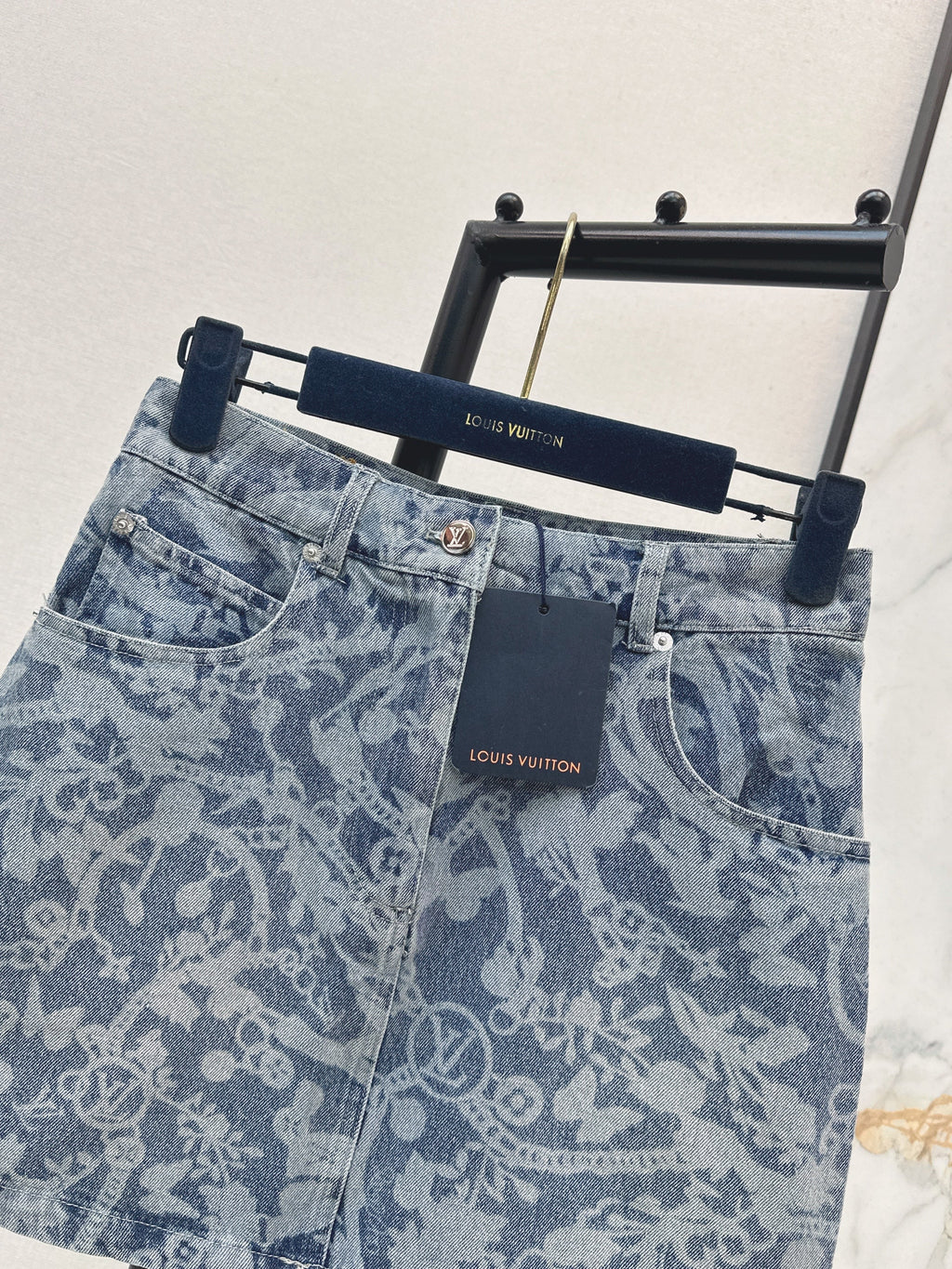26ss Laser-studded chain floral denim midi skirt