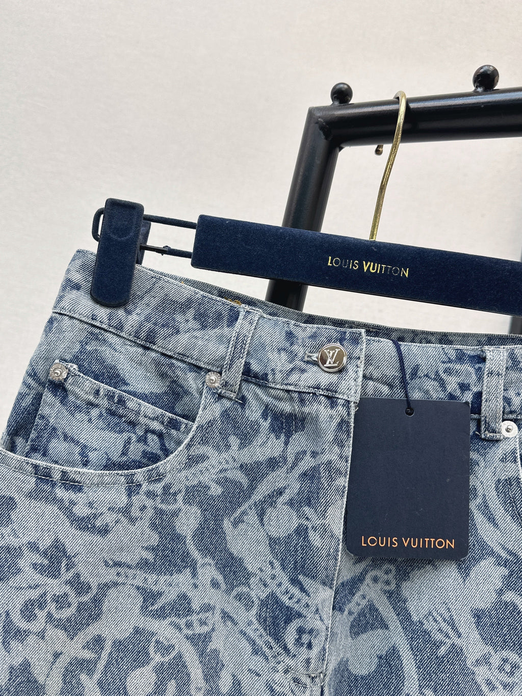 26ss Laser-studded chain floral denim midi skirt