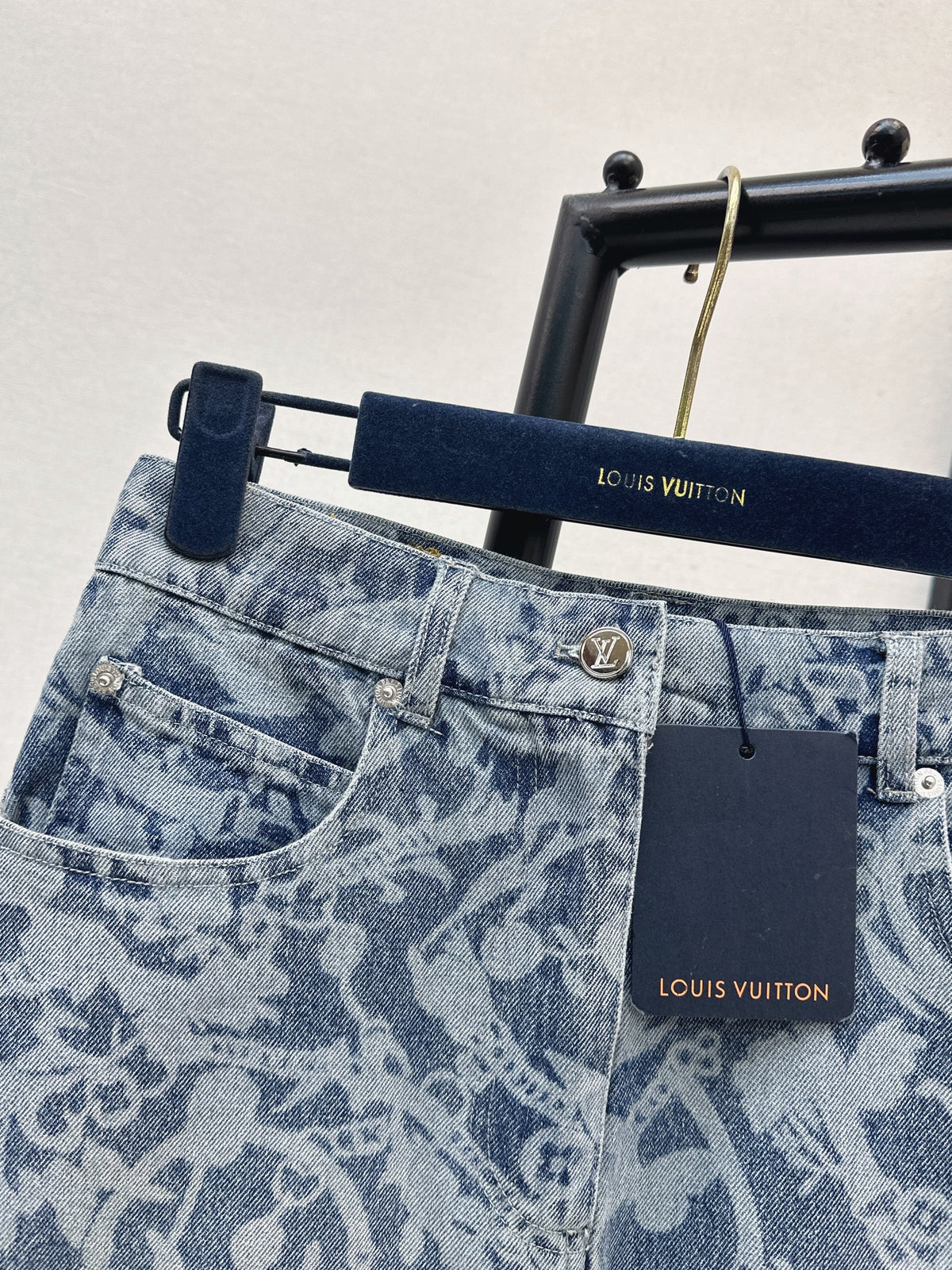 26ss Laser-studded chain floral denim midi skirt