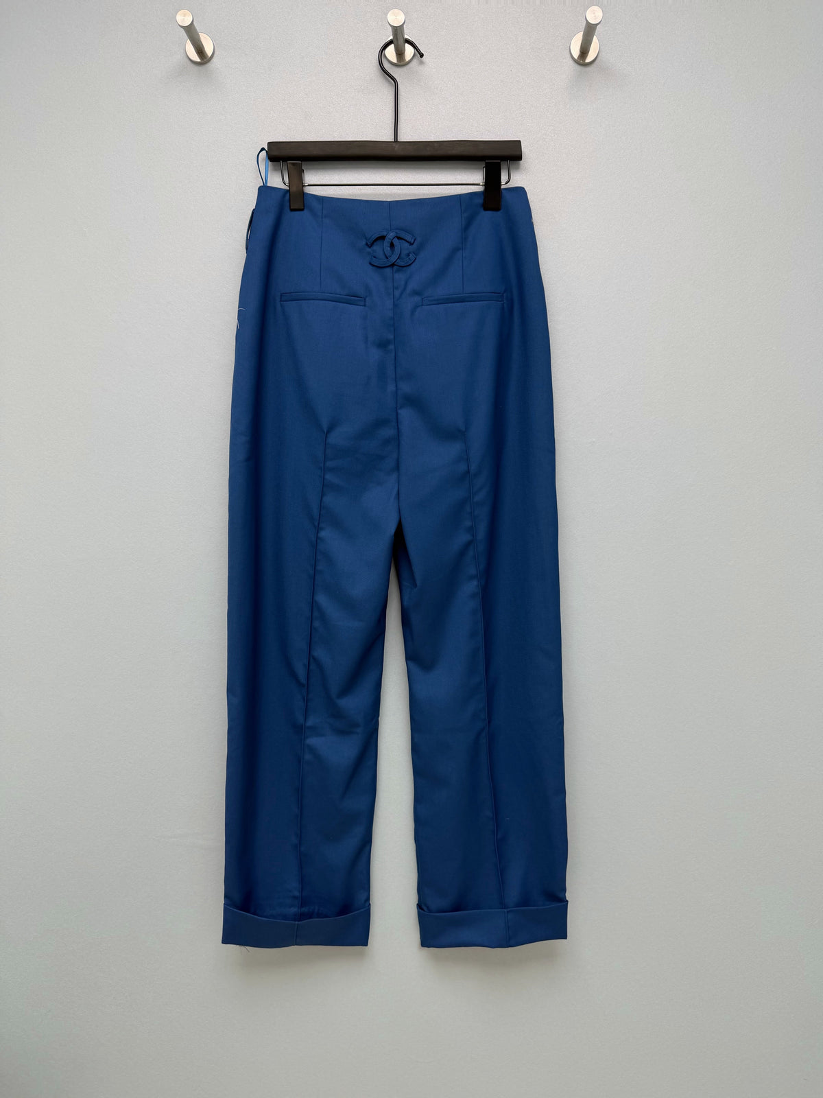 High-Waisted Cropped Trousers with Cuffed Hems