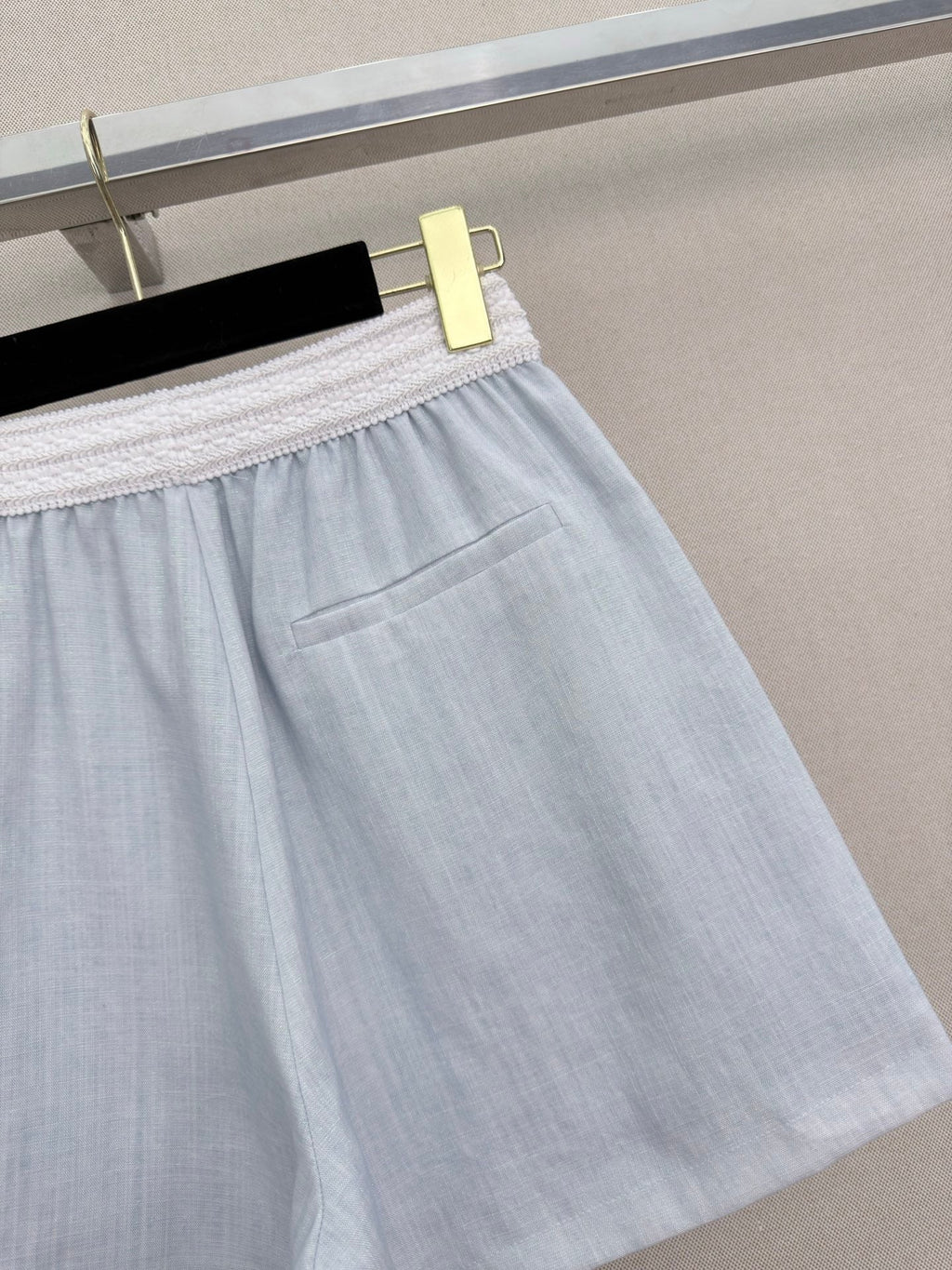 Elastic-waist shorts