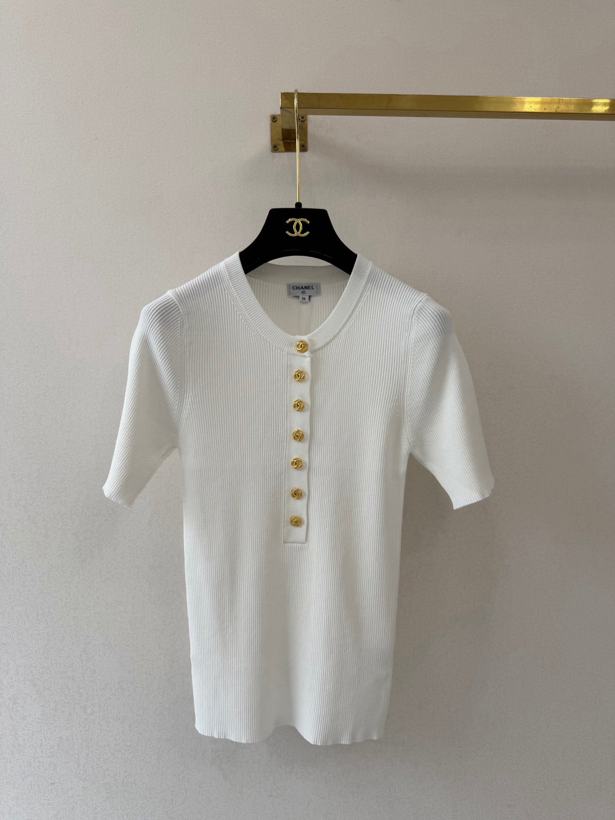 partial-button-front top