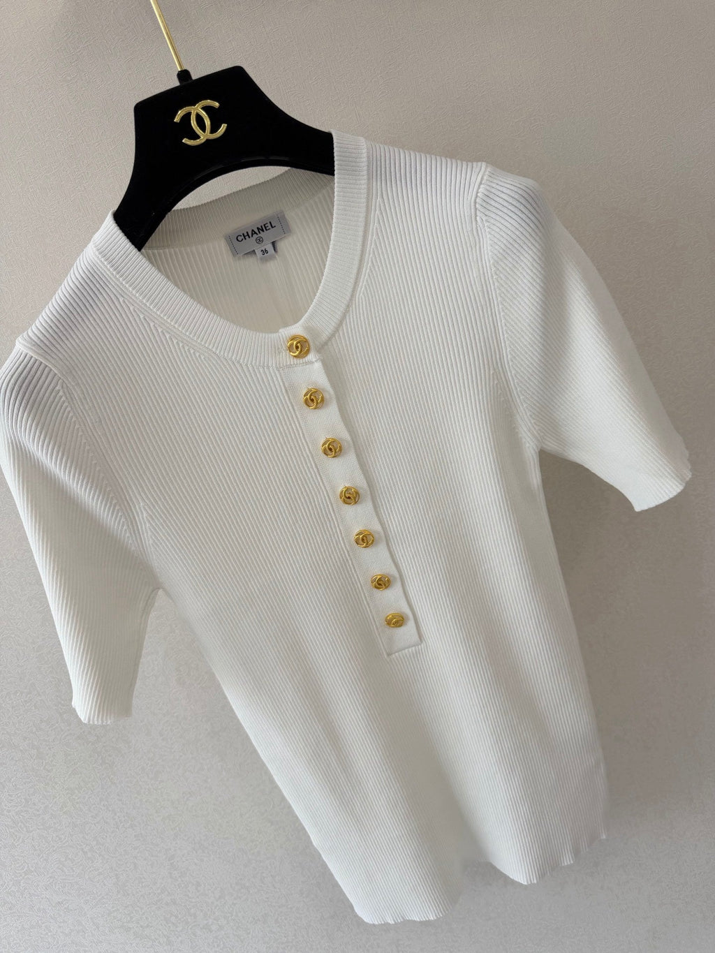 partial-button-front top