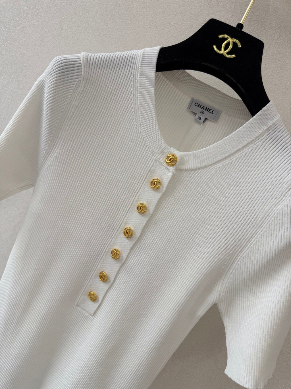 partial-button-front top