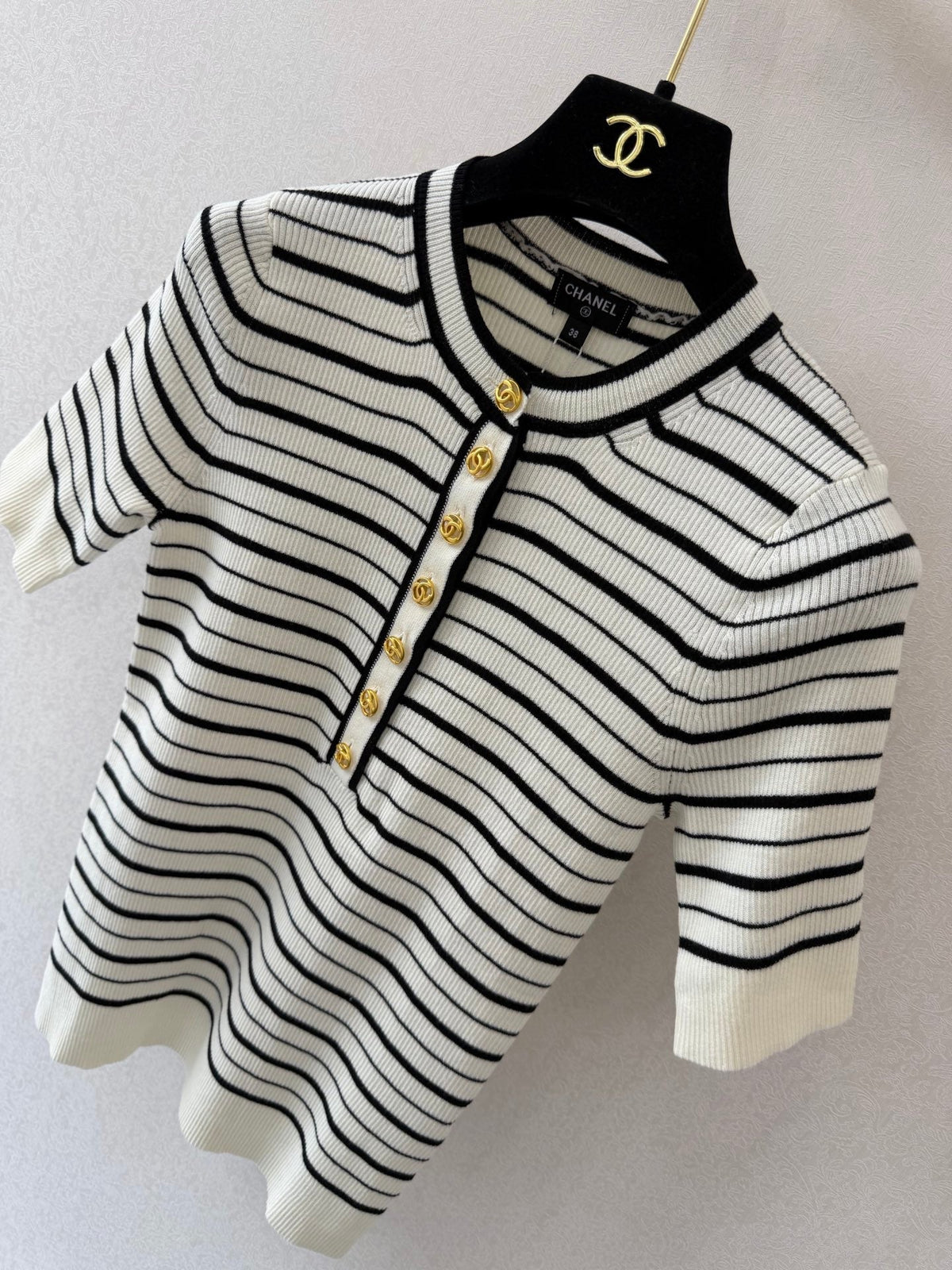 partial-button-front top