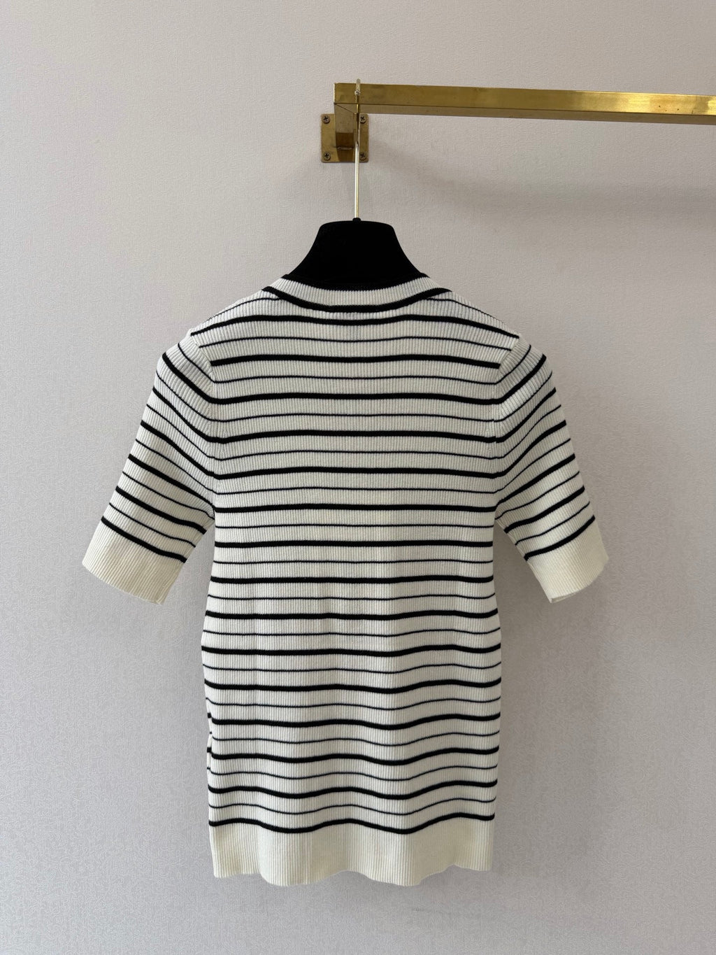partial-button-front top