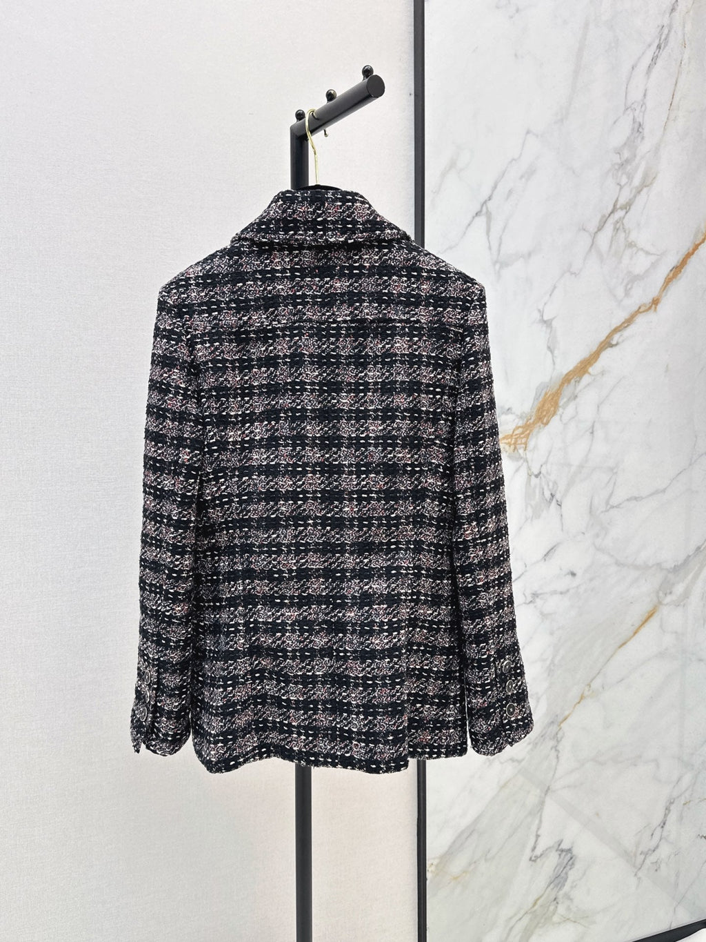 Mid-length tweed jacket