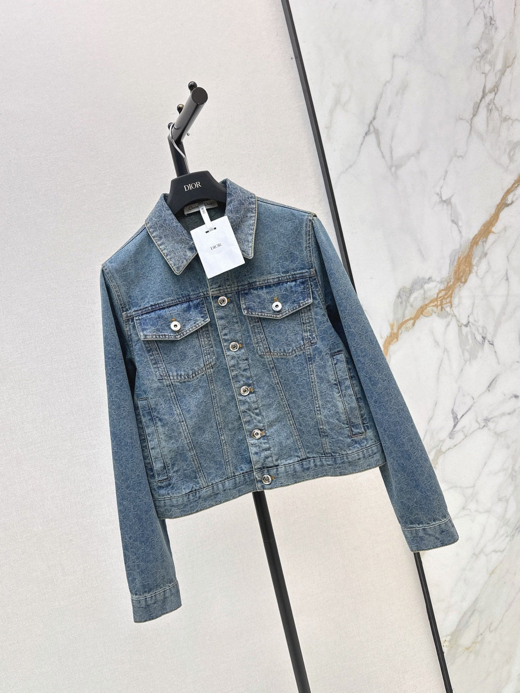26 Early Autumn Latest Denim Jacket
