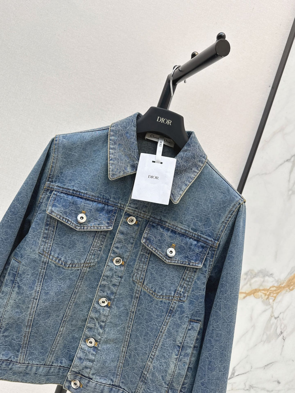 26 Early Autumn Latest Denim Jacket