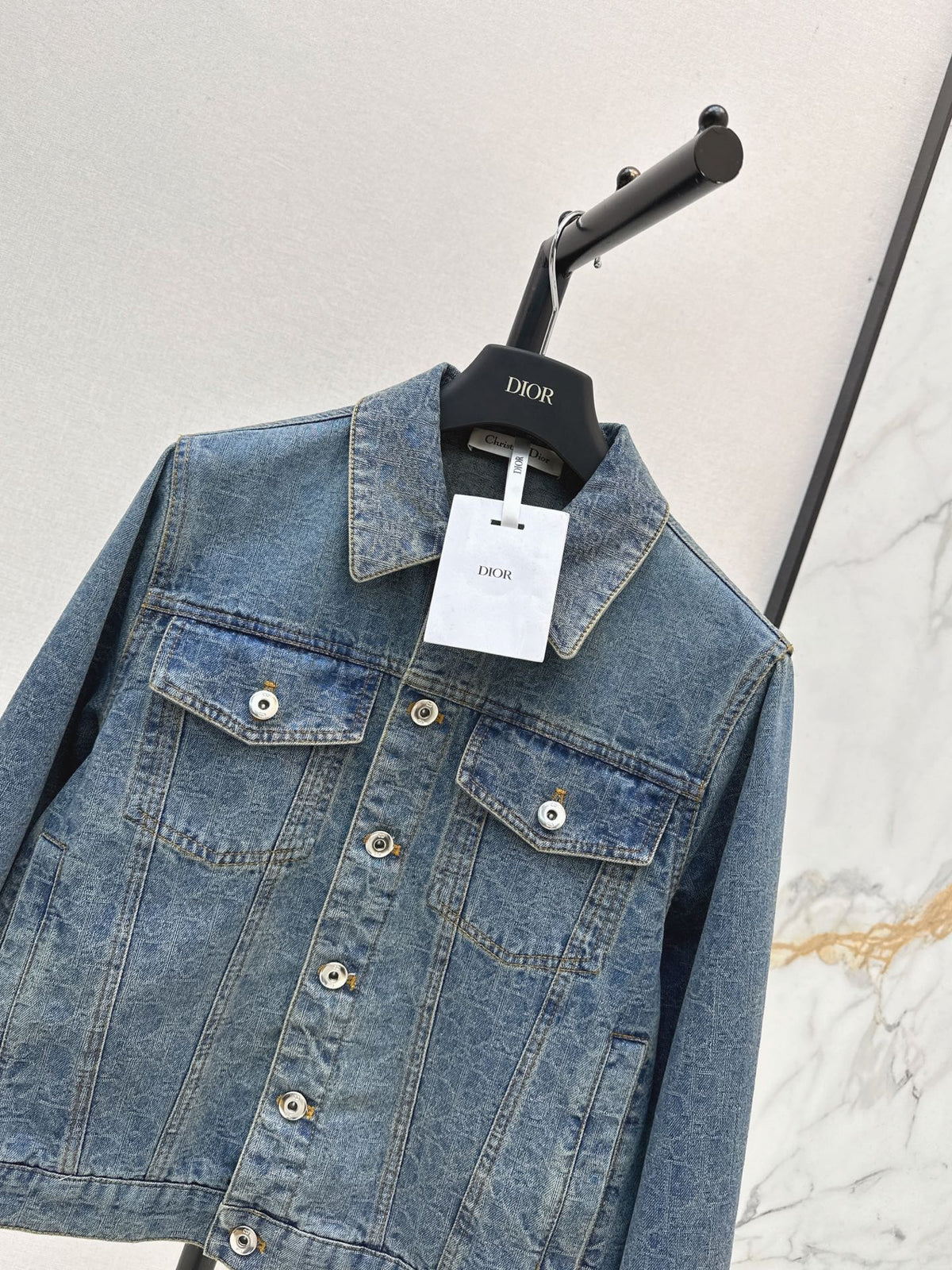 26 Early Autumn Latest Denim Jacket