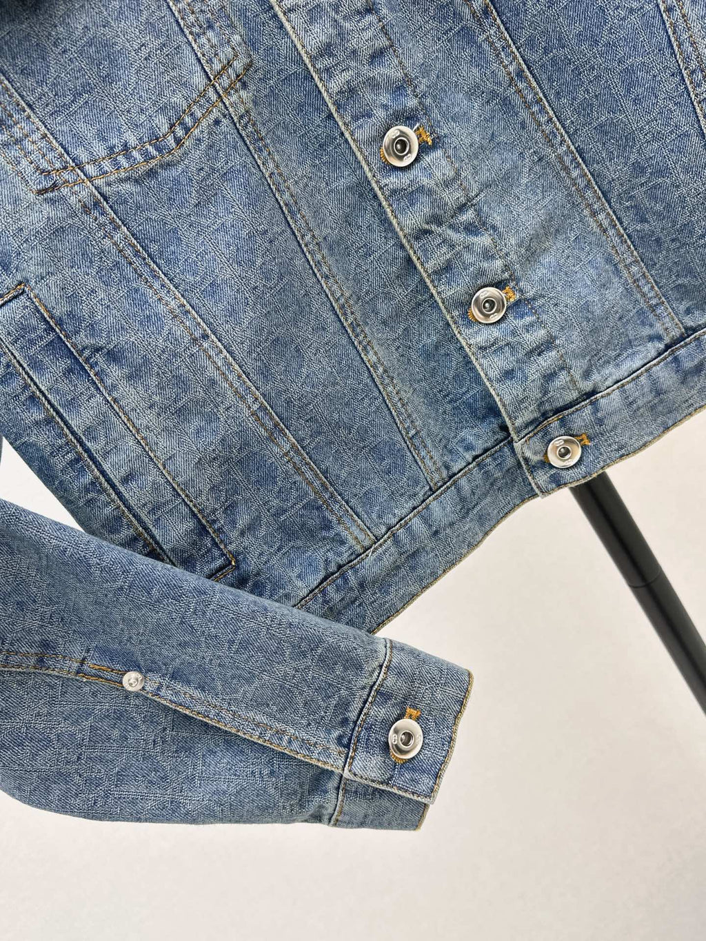 26 Early Autumn Latest Denim Jacket