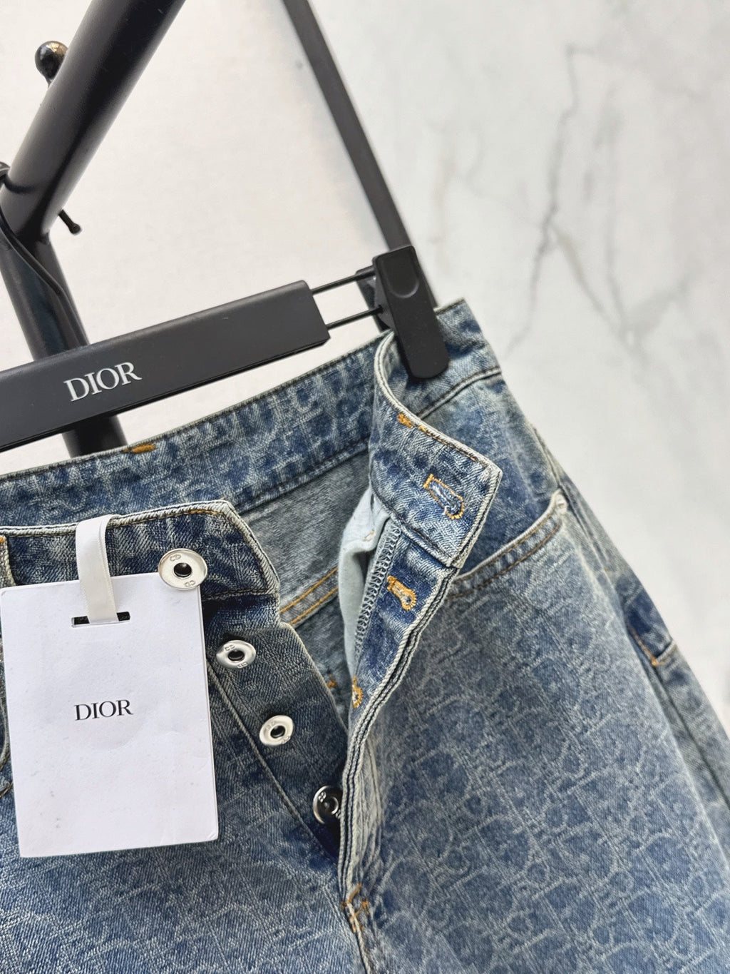 26 Early Autumn Latest Jeans